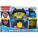 Fisher-Price Little People DC Super Friends Batcave Batman Playset with Figures for Toddlers and Preschool Kids Ages 18 Months to 5 Years